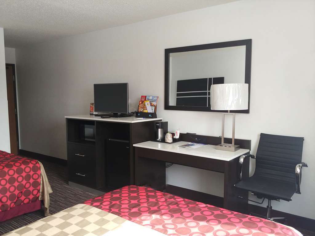 Americas Best Value Inn Charlotte Room photo